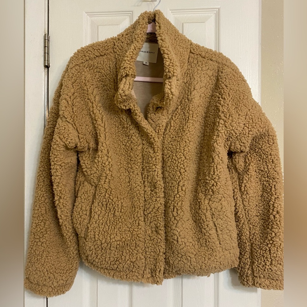 Thread and Supply Camel Crop Sherpa Teddy Jacket Size M - Picture 1 of 4